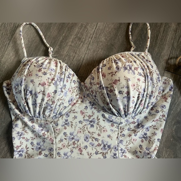 Blāshe Romantic Purple Floral Bodysuit with Bustier Top and High-Cut Style. M - Picture 5 of 16